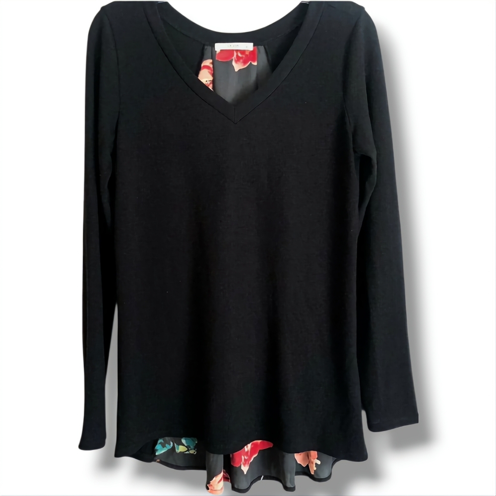 Le Lis Alante Knit Top